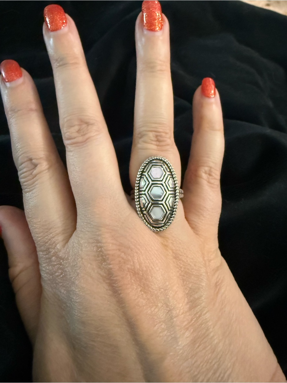 John Hardy’s JAI Sterling Silver Hexagon Mother of Pearl Inlay Oval Ring, size 7